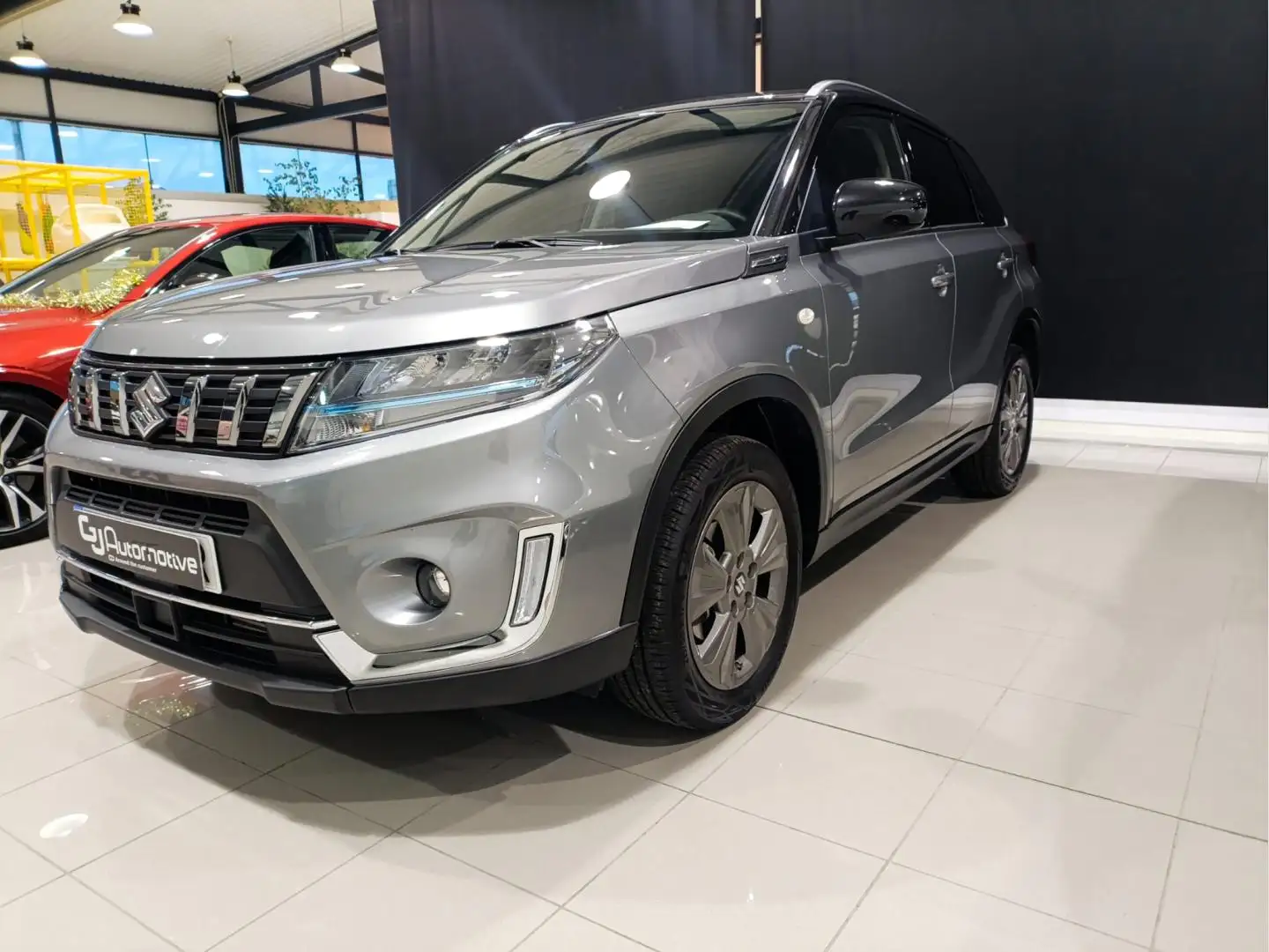 Suzuki Vitara 1.4T GLX Mild Hybrid Grau - 1