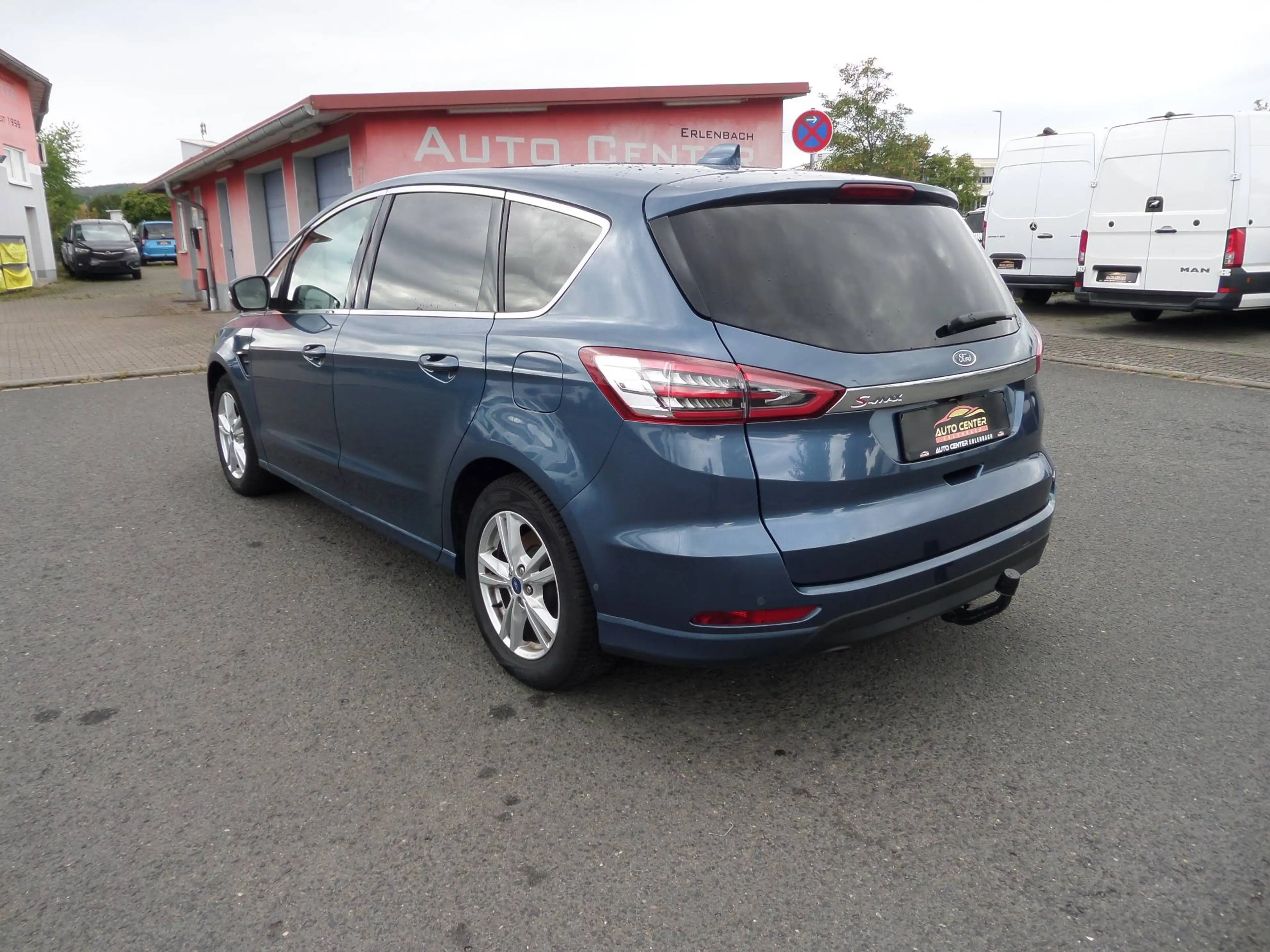 Ford S-Max Hybrid Titanium+Family-Paket+7-Sitzer+Automatik+AHK+LED+ACC+Pano+Navi+Cam+SHZ+1.Hand — photo 6