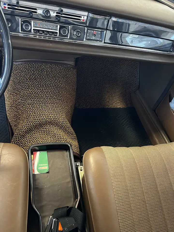 Mercedes-Benz E 200 Heckflosse, foto 12