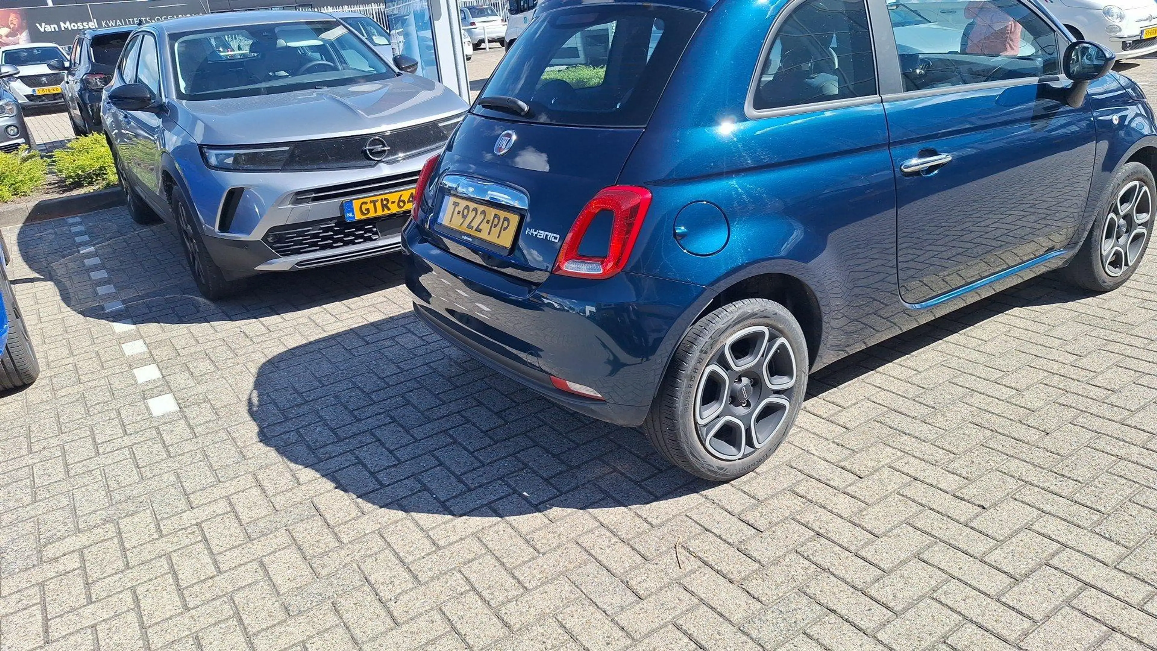 Fiat 500 1.0 Hybrid Club | Apple carplay/Android auto | Air — photo 4