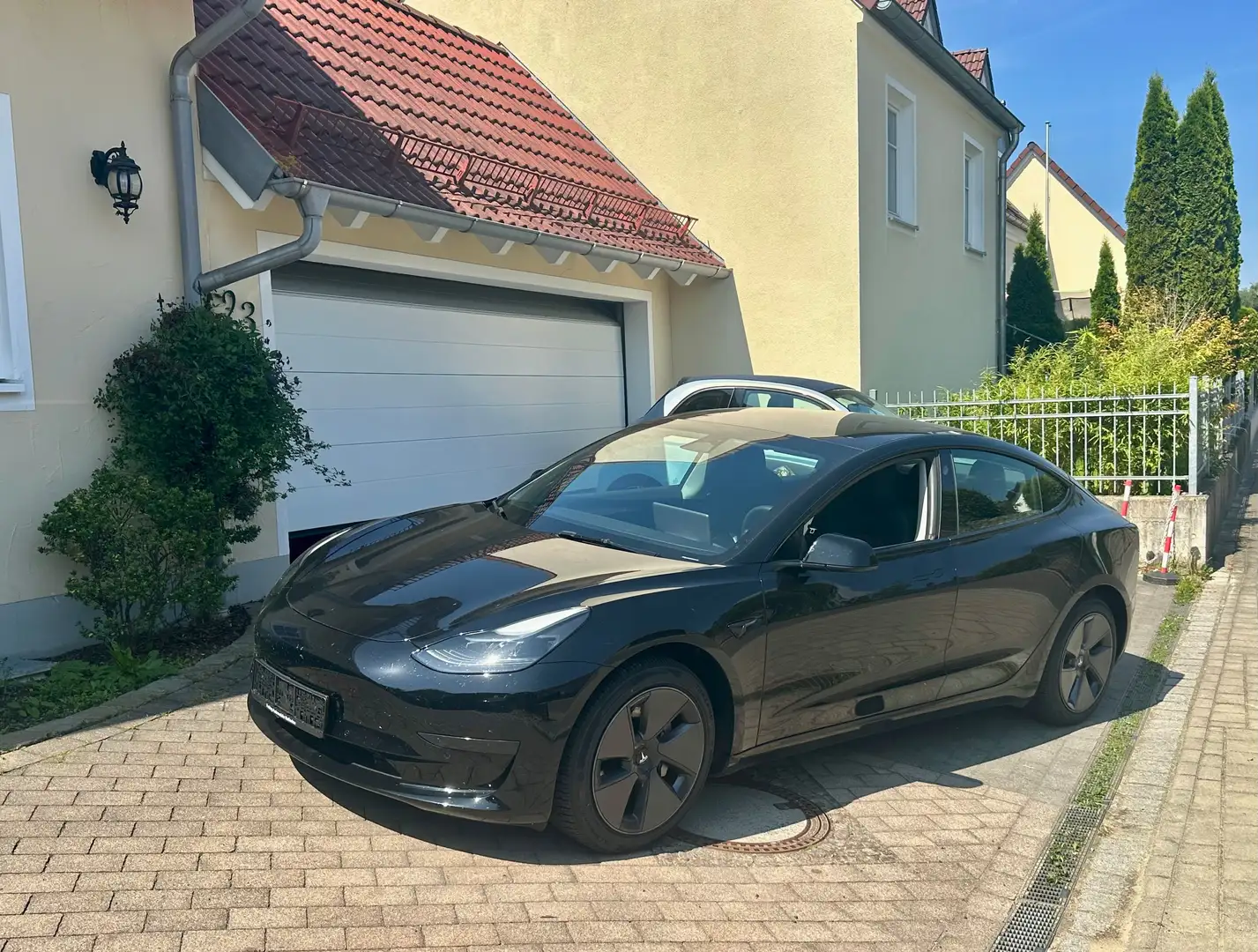 Tesla Model 3 SR+LFP 6L CATL:62kWh=491km*ALL BLACK*AMD*Heat*Cold Schwarz - 1