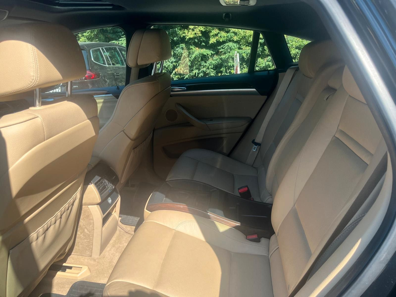 BMW X6 xDrive30d — photo 13