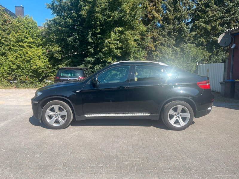 BMW X6 xDrive30d — photo 2