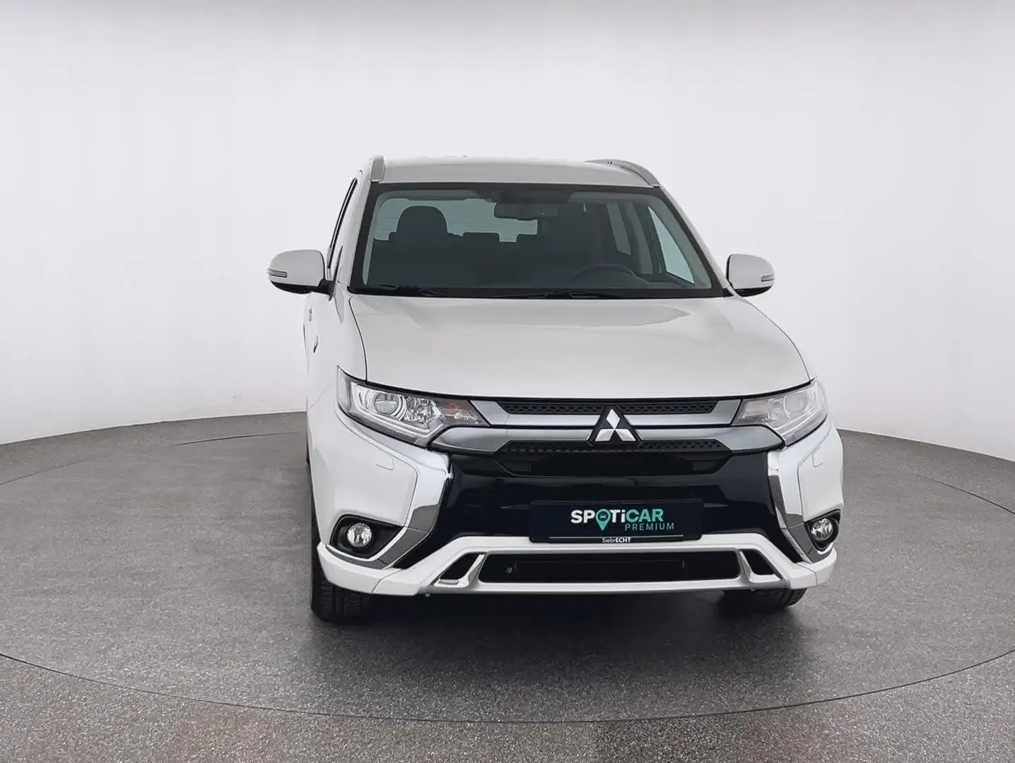 Mitsubishi Outlander PHEV Basis Spirit 4WD*Navi*RFK Biały - 2