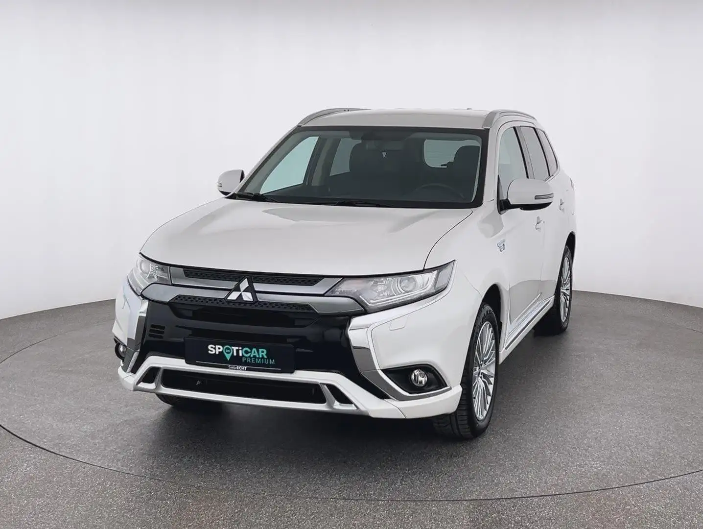 Mitsubishi Outlander PHEV Basis Spirit 4WD*Navi*RFK Biały - 1