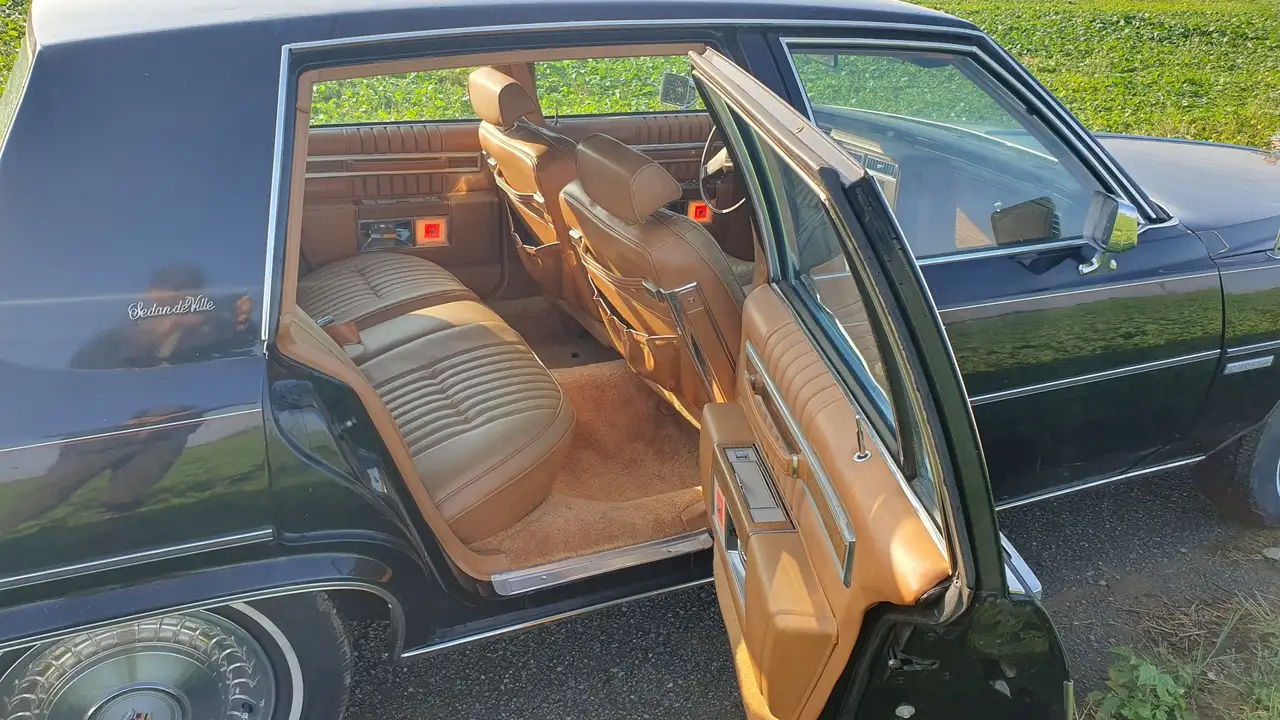 Cadillac Deville Sedan, foto 3