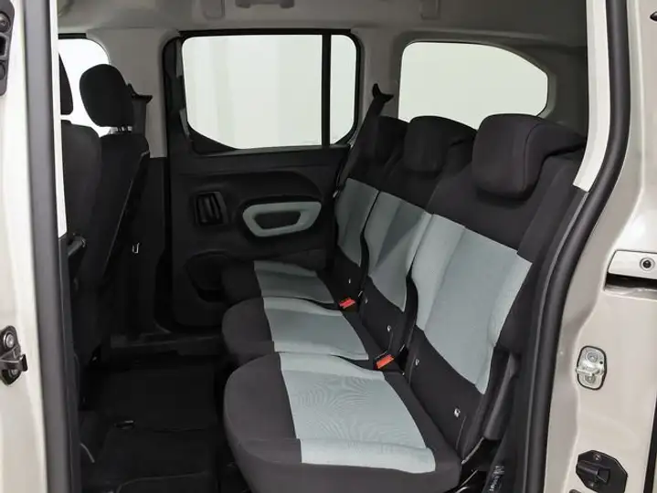 Citroën Berlingo Talla XL BlueHDi S&S SHINE 2022, foto 9
