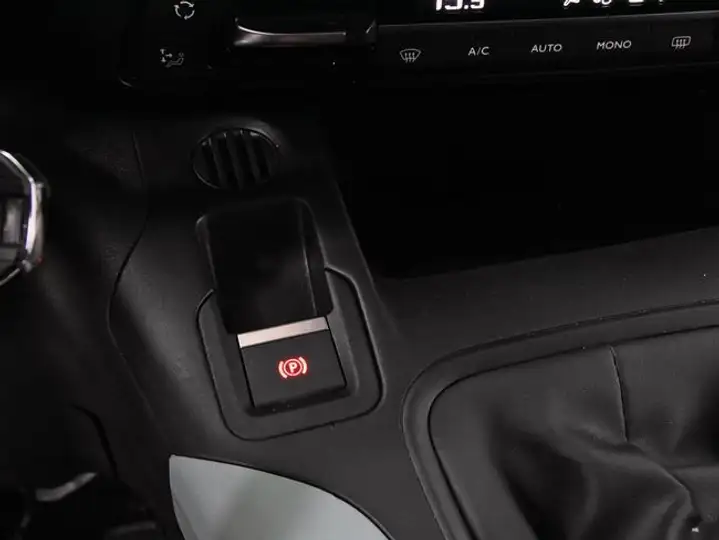 Citroën Berlingo Talla XL BlueHDi S&S SHINE 2022, foto 28