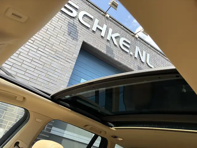 BMW X3 view 11