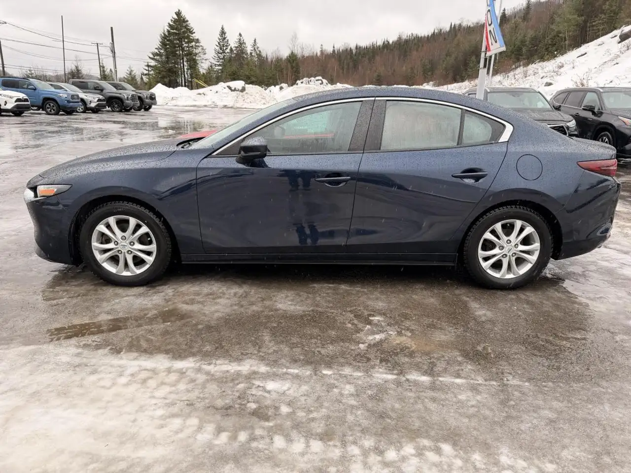 Mazda 3 снимка Mazda 3