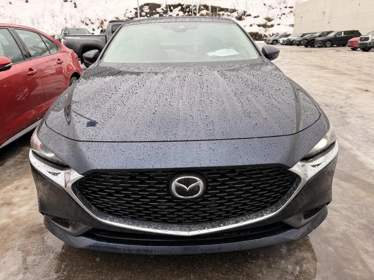 Mazda 3 снимка Mazda 3