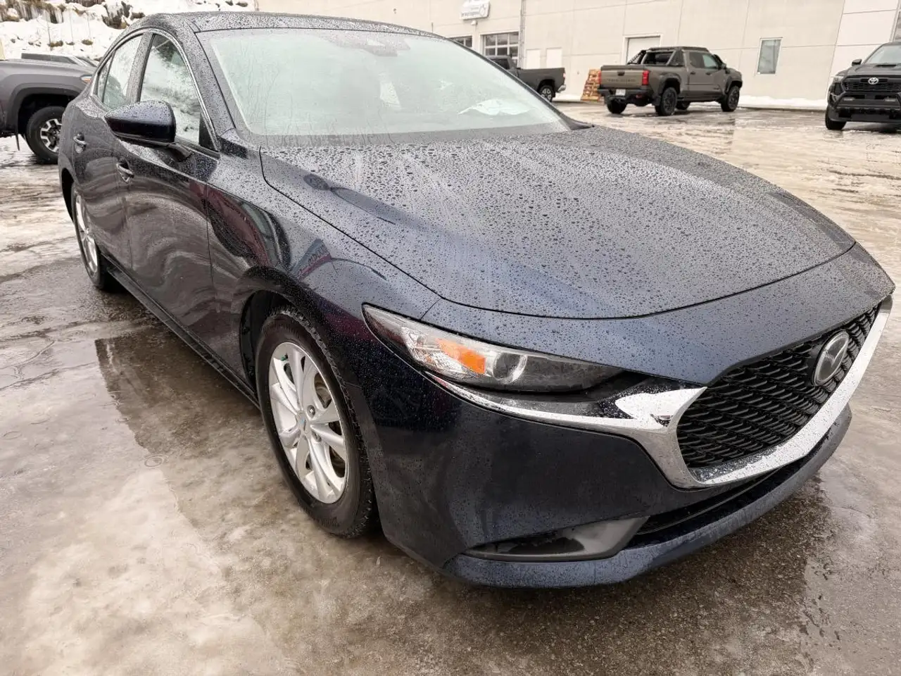 Mazda 3 снимка Mazda 3