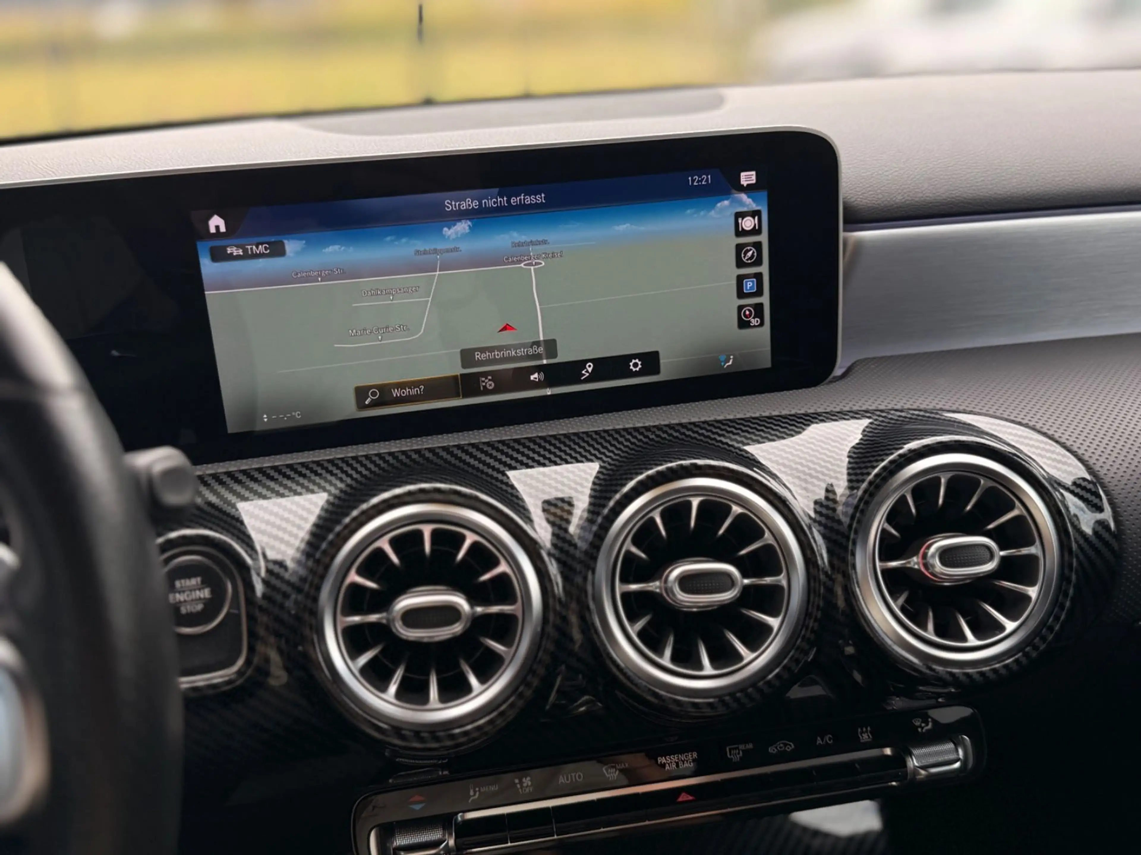 Mercedes-Benz A 250 e Aut. AMG Line LED Burmester Parklenk — photo 11