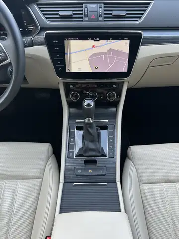 Skoda Superb view 15