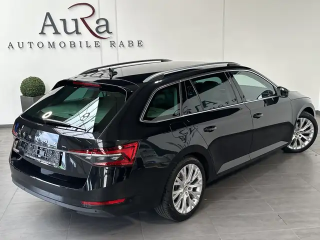 Skoda Superb view 5