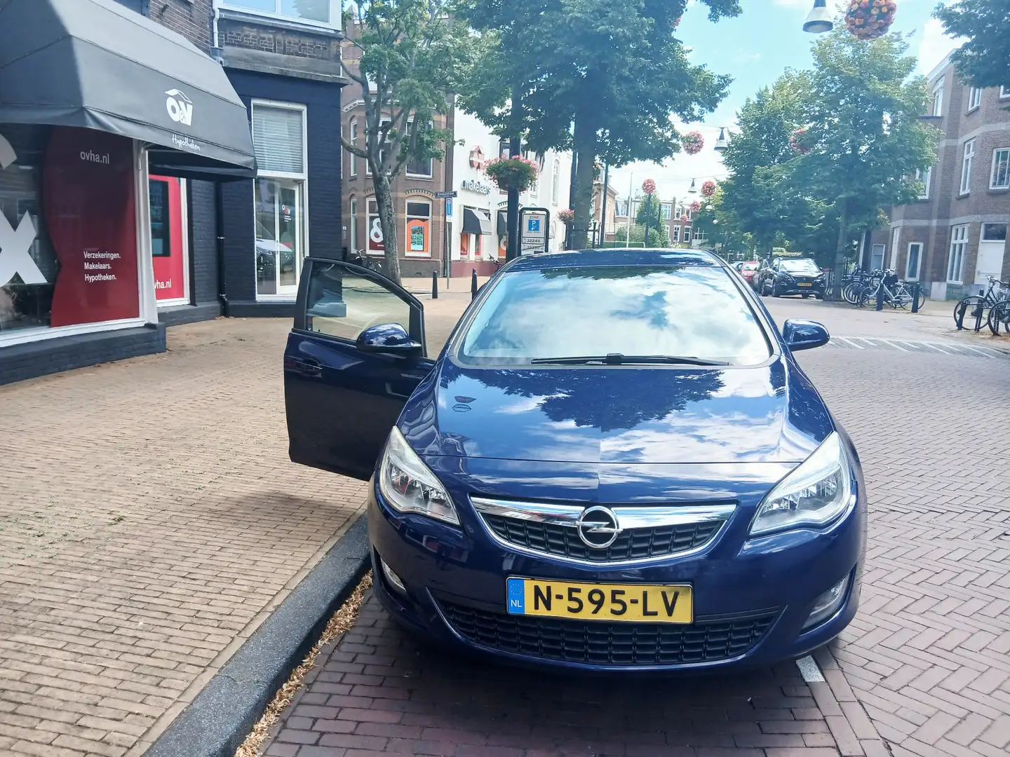 Opel Astra 1.4 Cosmo Niebieski - 1