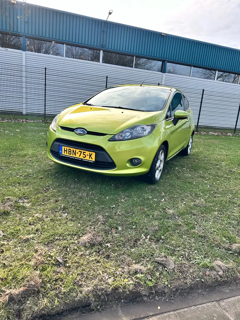Ford Fiesta 1.25 Trend Jaune - 1