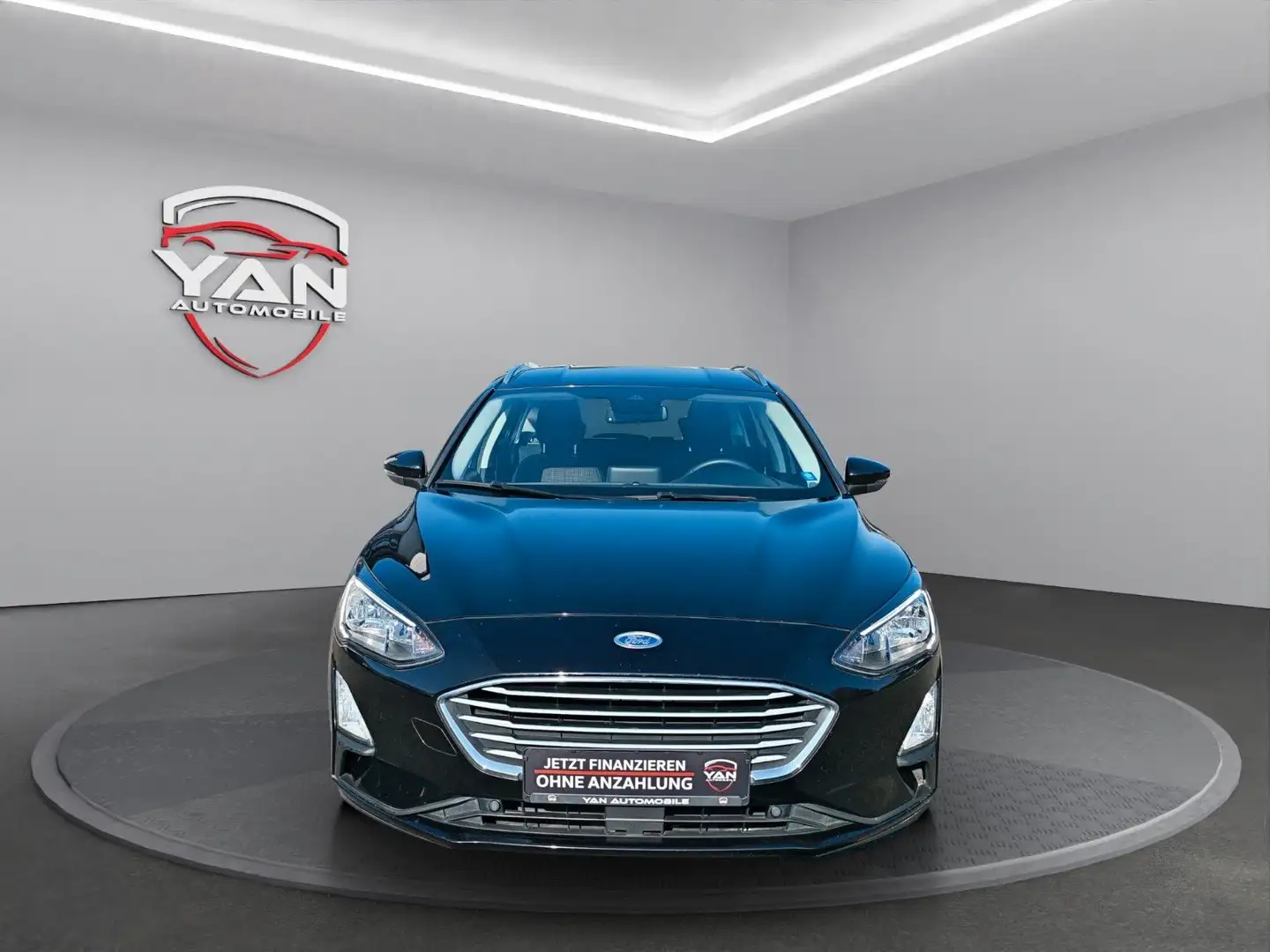 Ford Focus Turnier 1.0 *LED*NAVI*Kamera*Winterpaket* Schwarz - 2