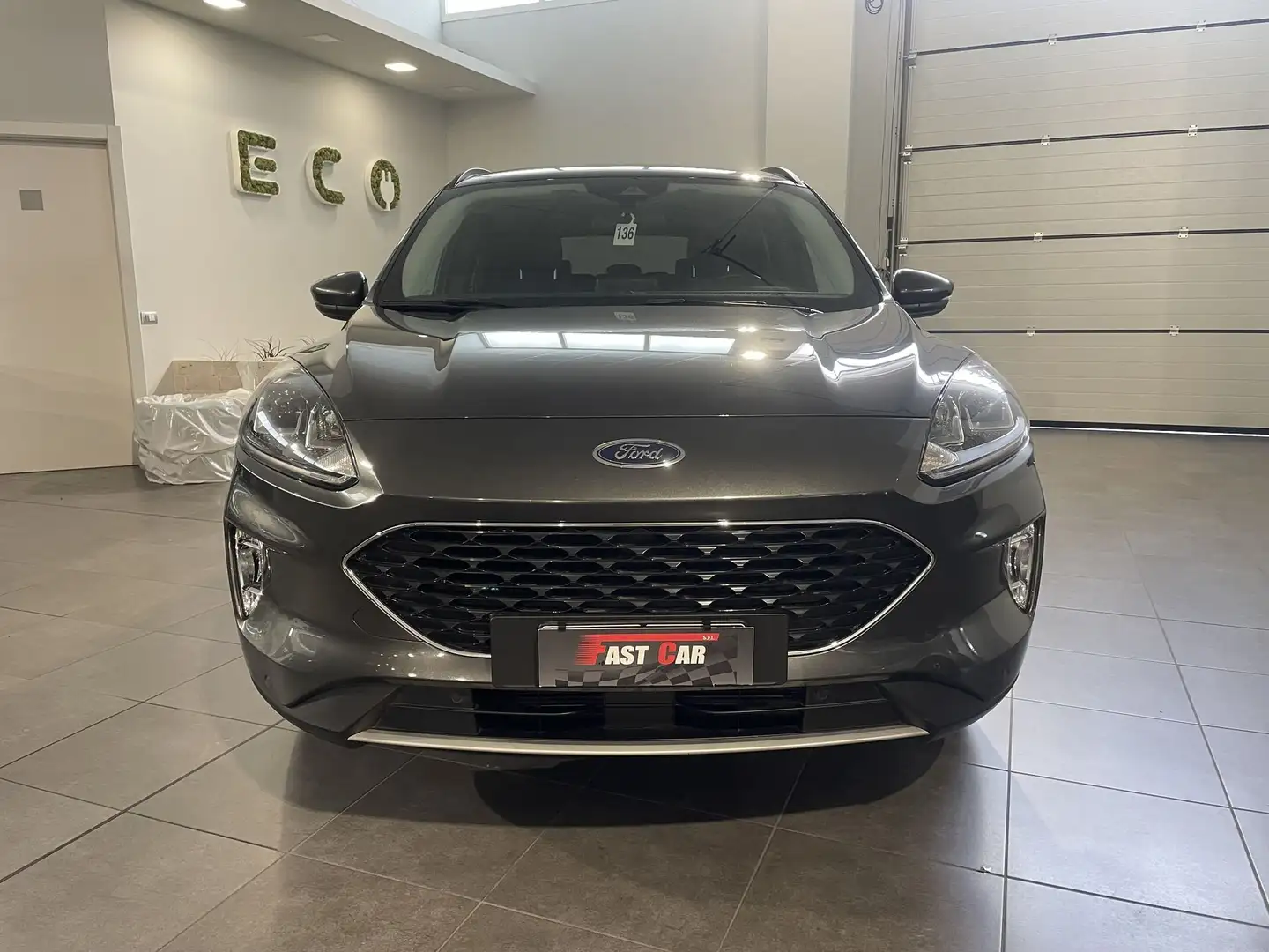 Ford Kuga Kuga 1.5 EcoBlue 120 CV 2WD Connect Gris - 2
