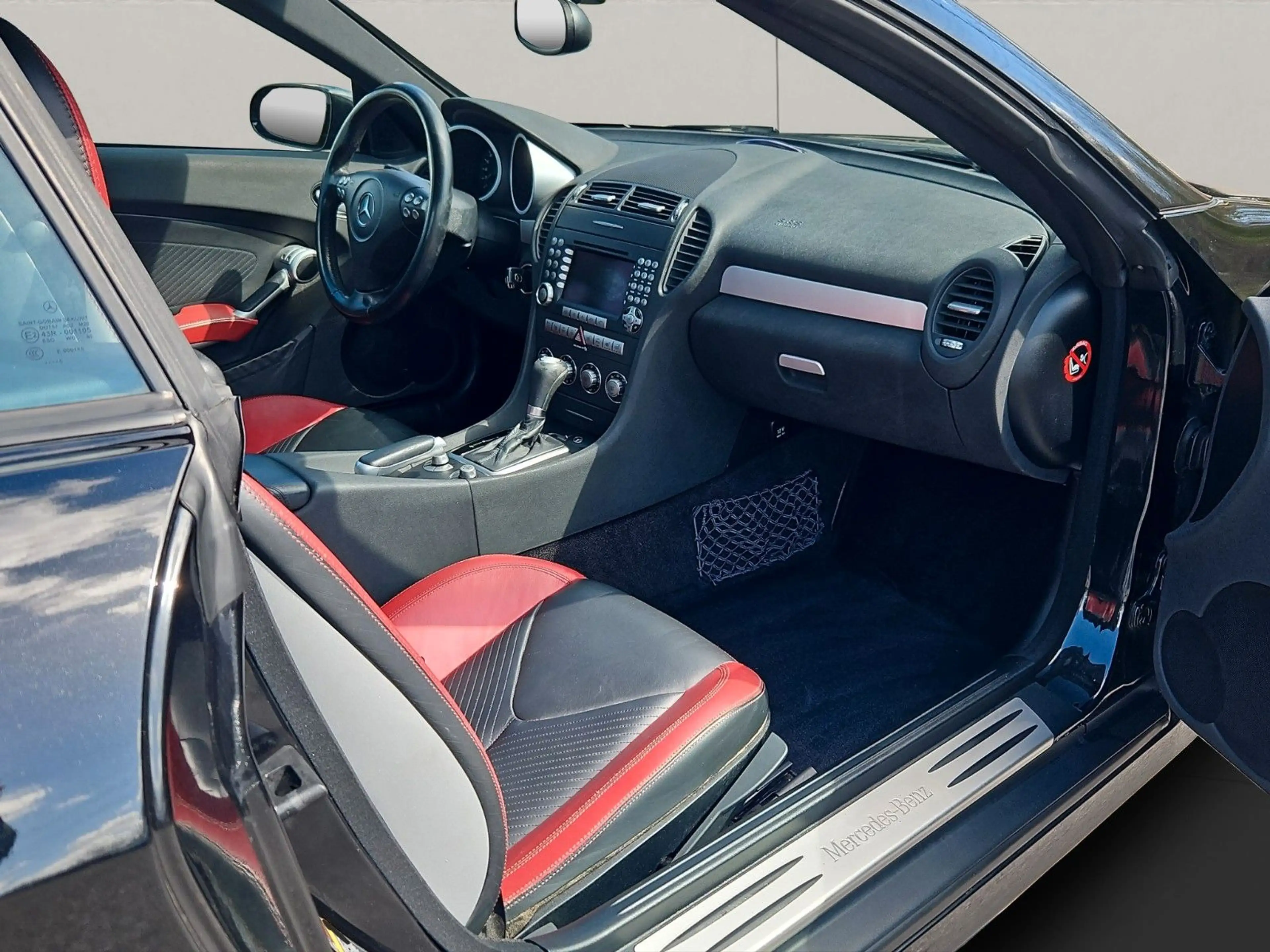 Mercedes-Benz SLK 200 Kompressor Designo*AUTOMATIK*LEDER*PDC* — photo 11