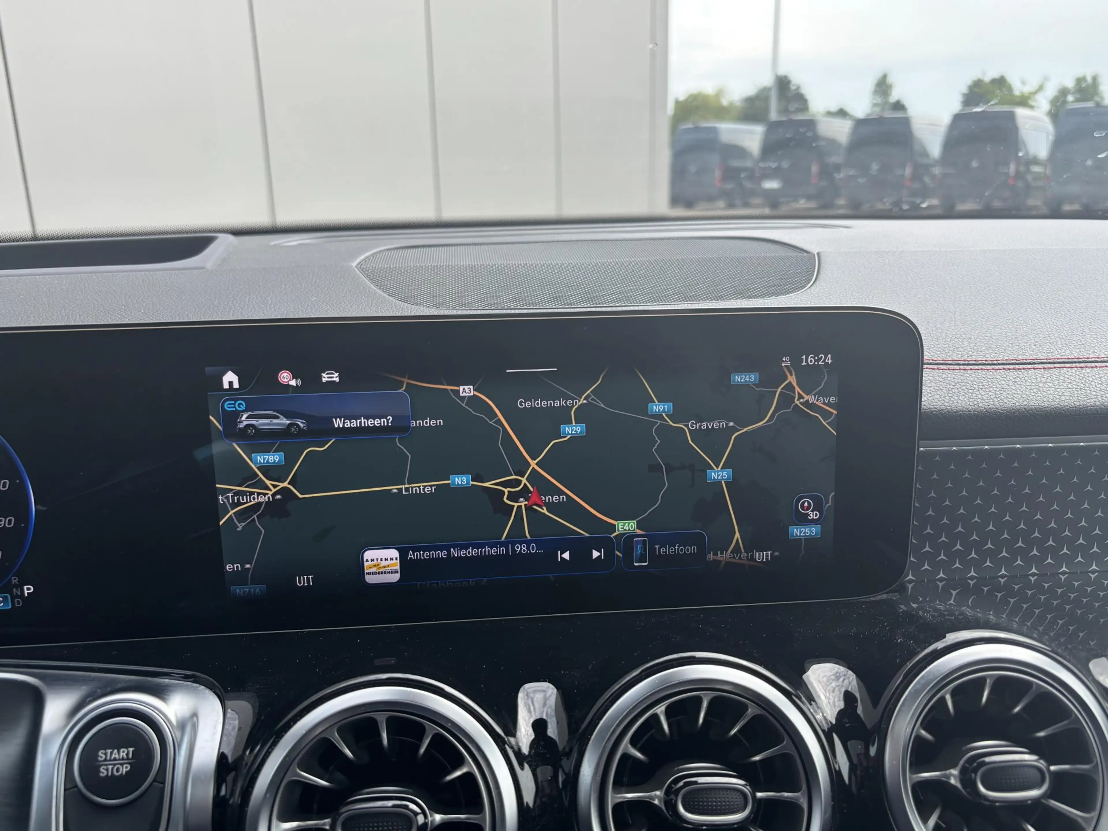 Mercedes-Benz EQB 250 EQB 250+ AMG Line — photo 4