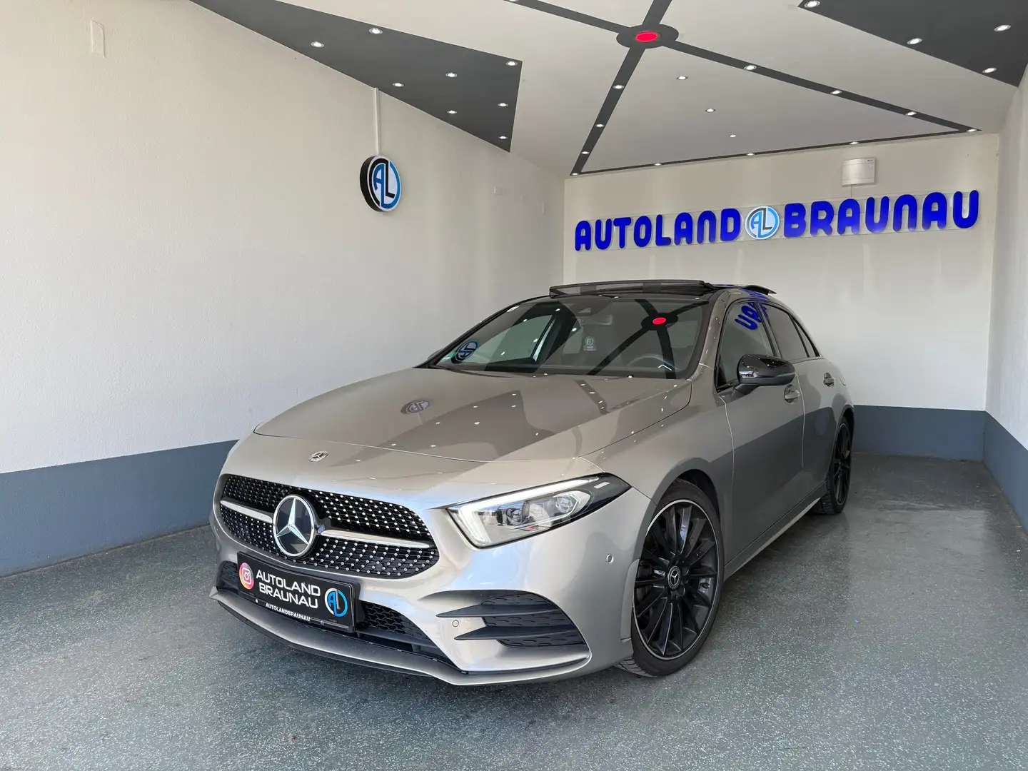 Mercedes-Benz A 180 A 180 d Grau - 1