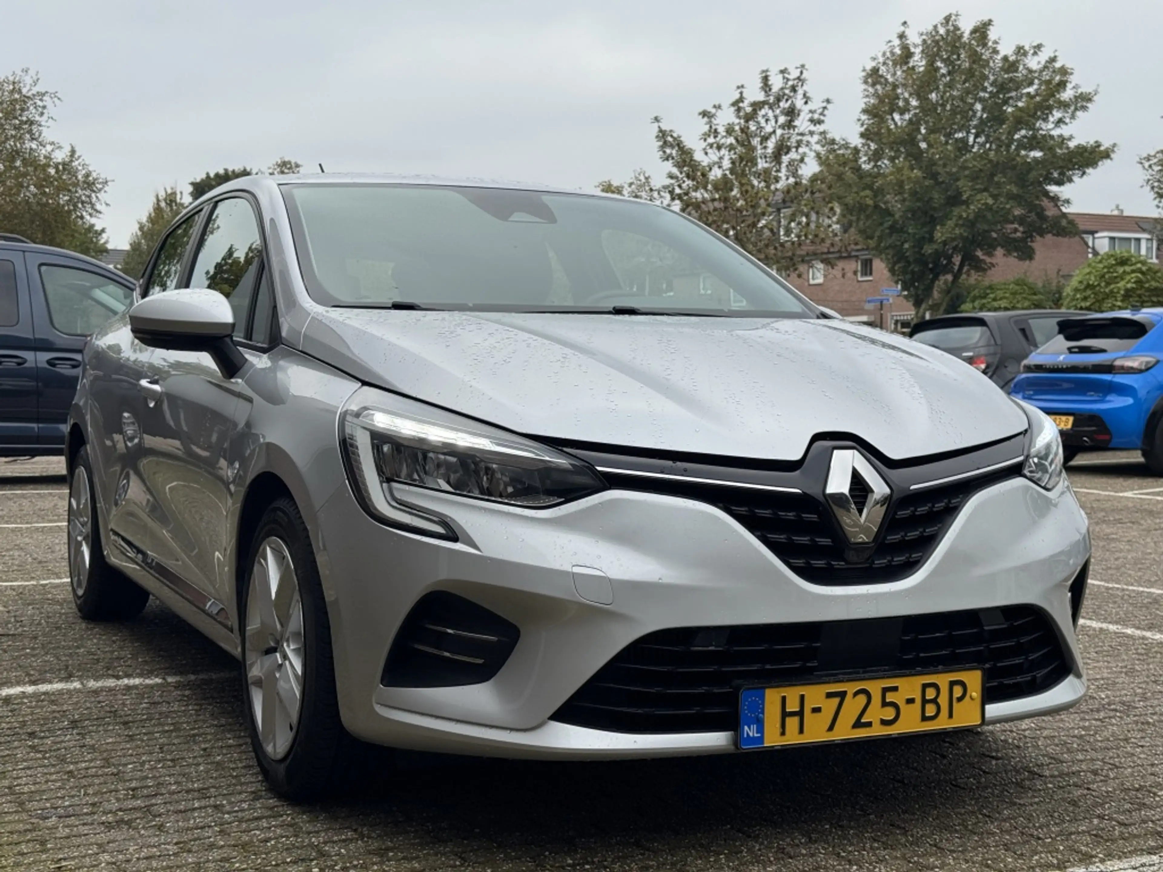 Renault Clio 1.0 TCe Zen — photo 6