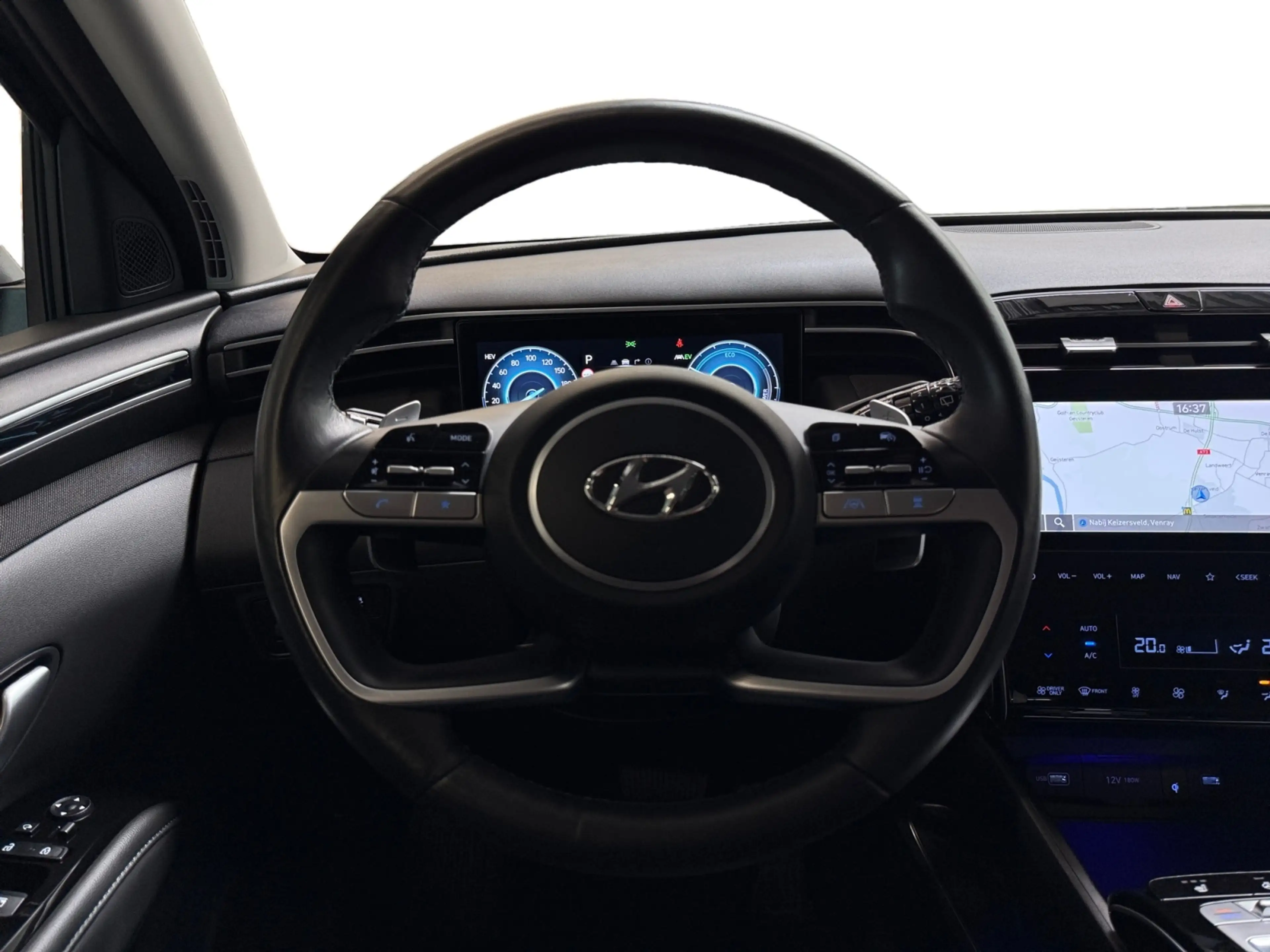 Hyundai TUCSON 1.6 T-GDI PHEV Comfort 4WD I Adaptive Cruise I Sto — photo 12