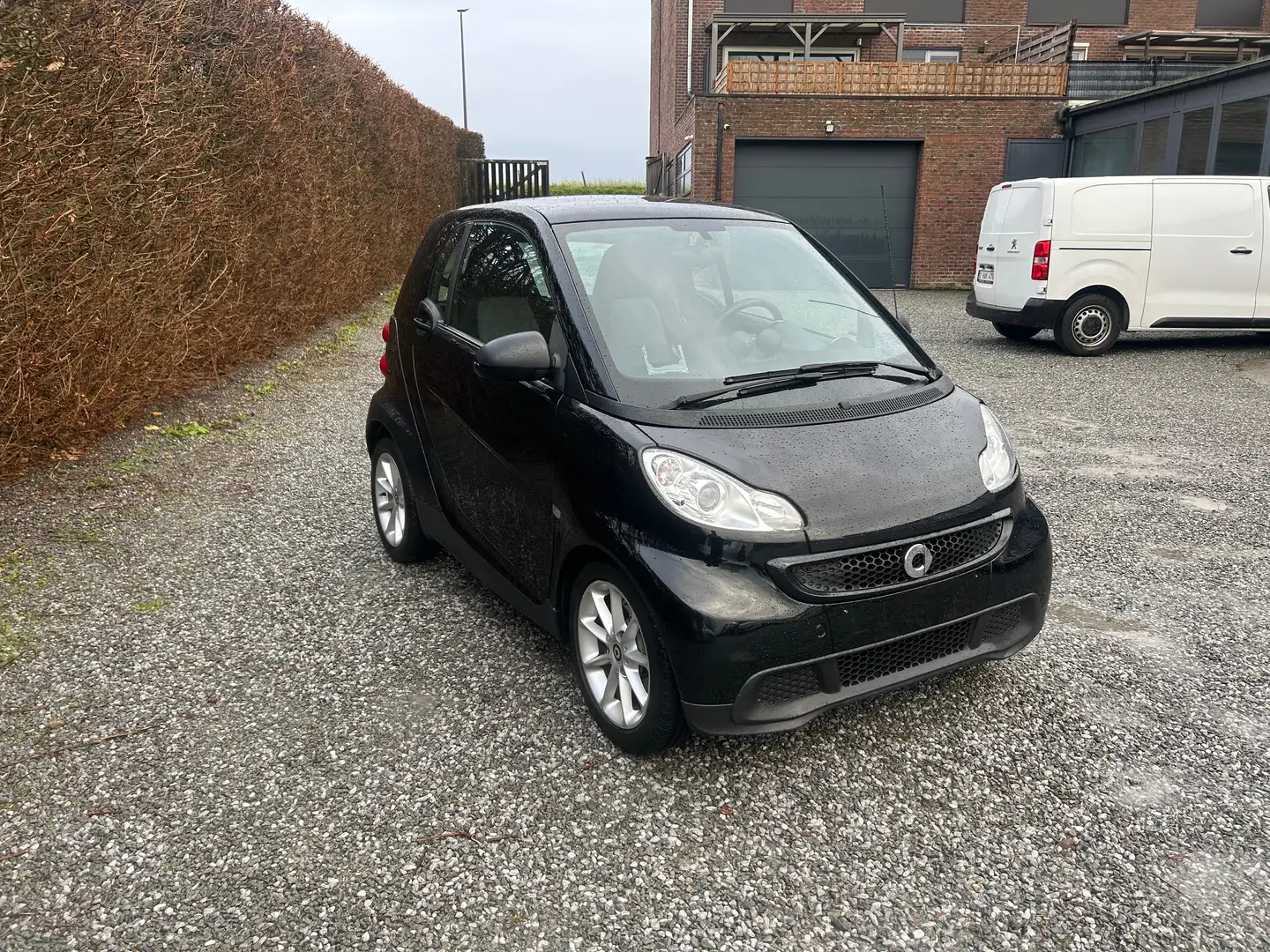 smart forTwo Coupe 1.0i Mhd Pure Softouch/GARANTIE 12MOIS/CT Zwart - 1