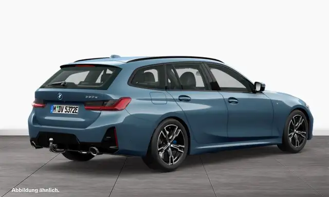 BMW 3 Series view 2