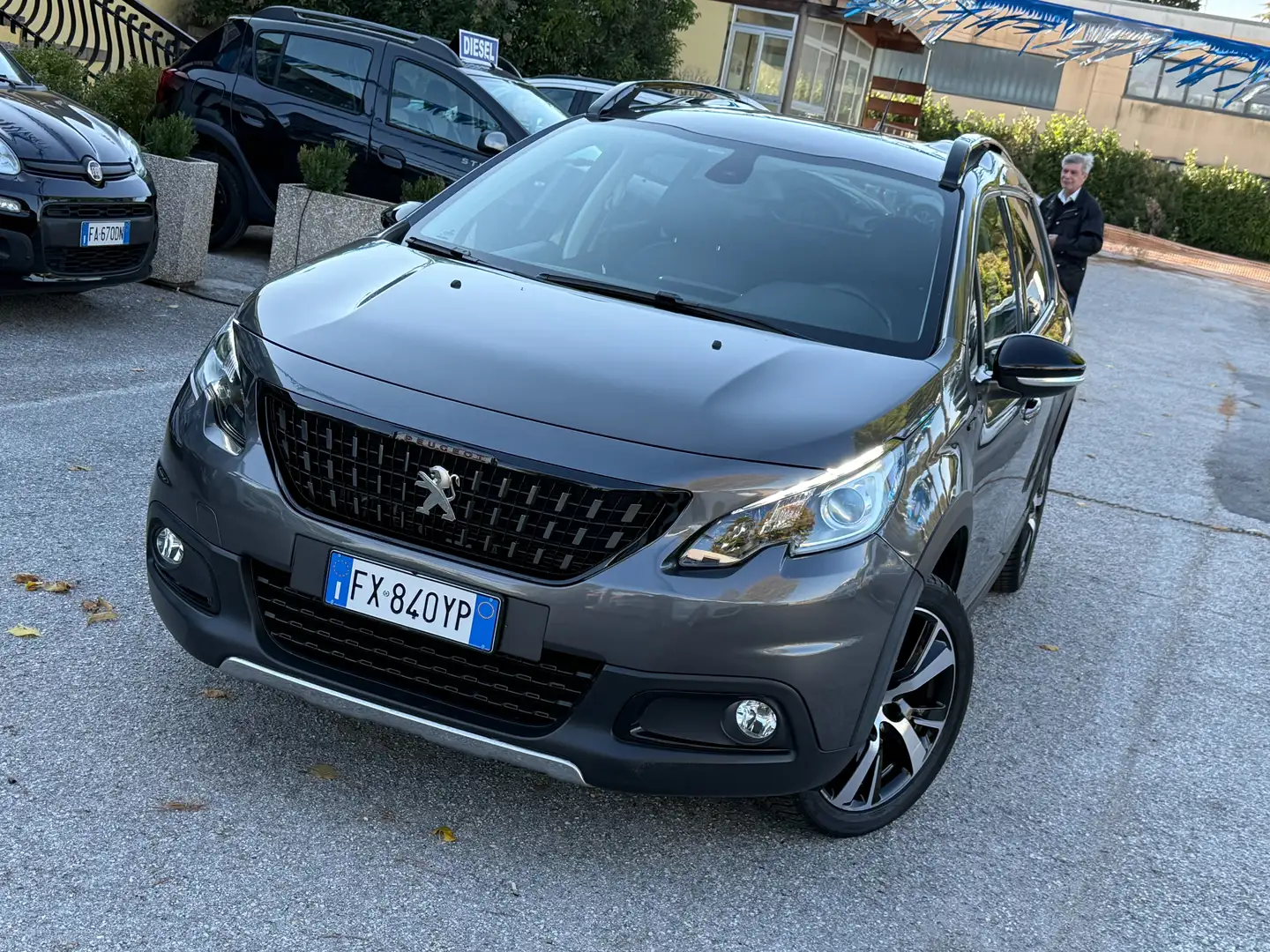 Peugeot 2008 " UNA BOMBONIERA " 2008 1.2  Puretech Gt Line s - 1