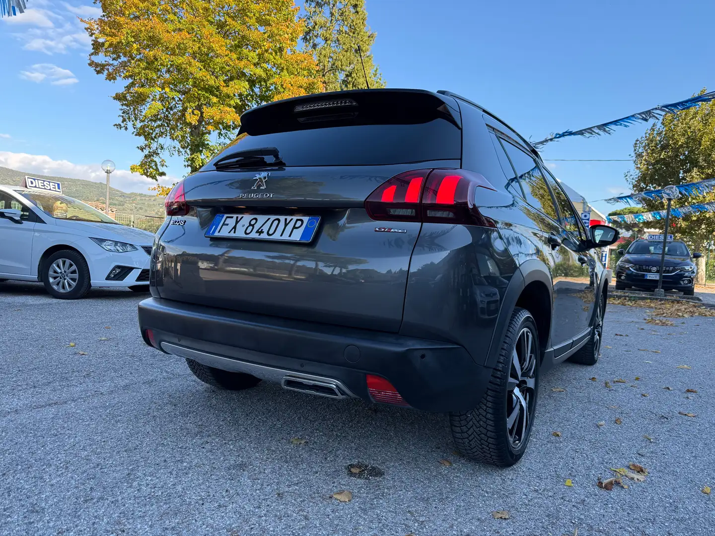 Peugeot 2008 " UNA BOMBONIERA " 2008 1.2  Puretech Gt Line s - 2