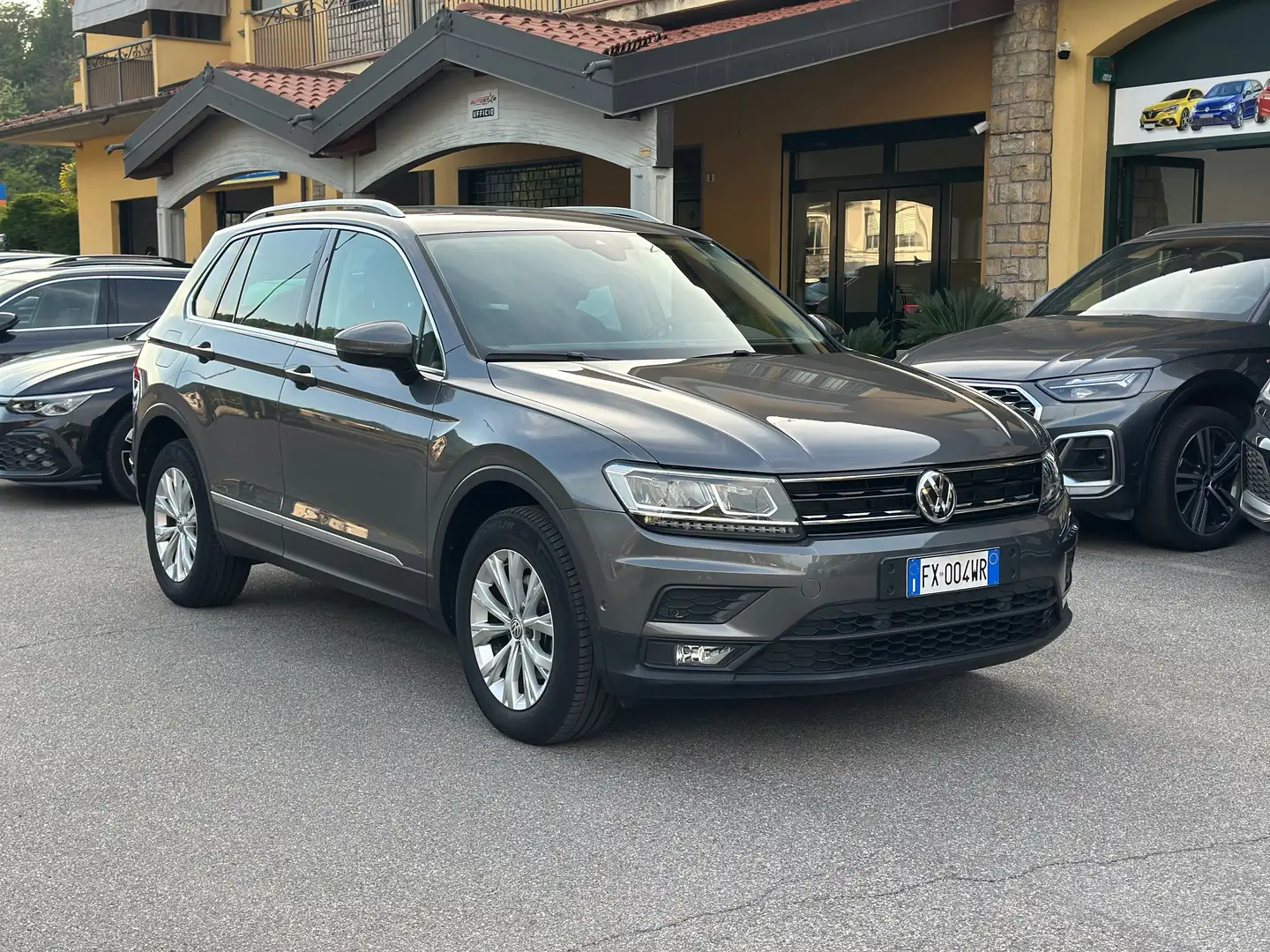 Volkswagen Tiguan Tiguan 2.0 tdi Style 4motion 150cv dsg Šedá - 1