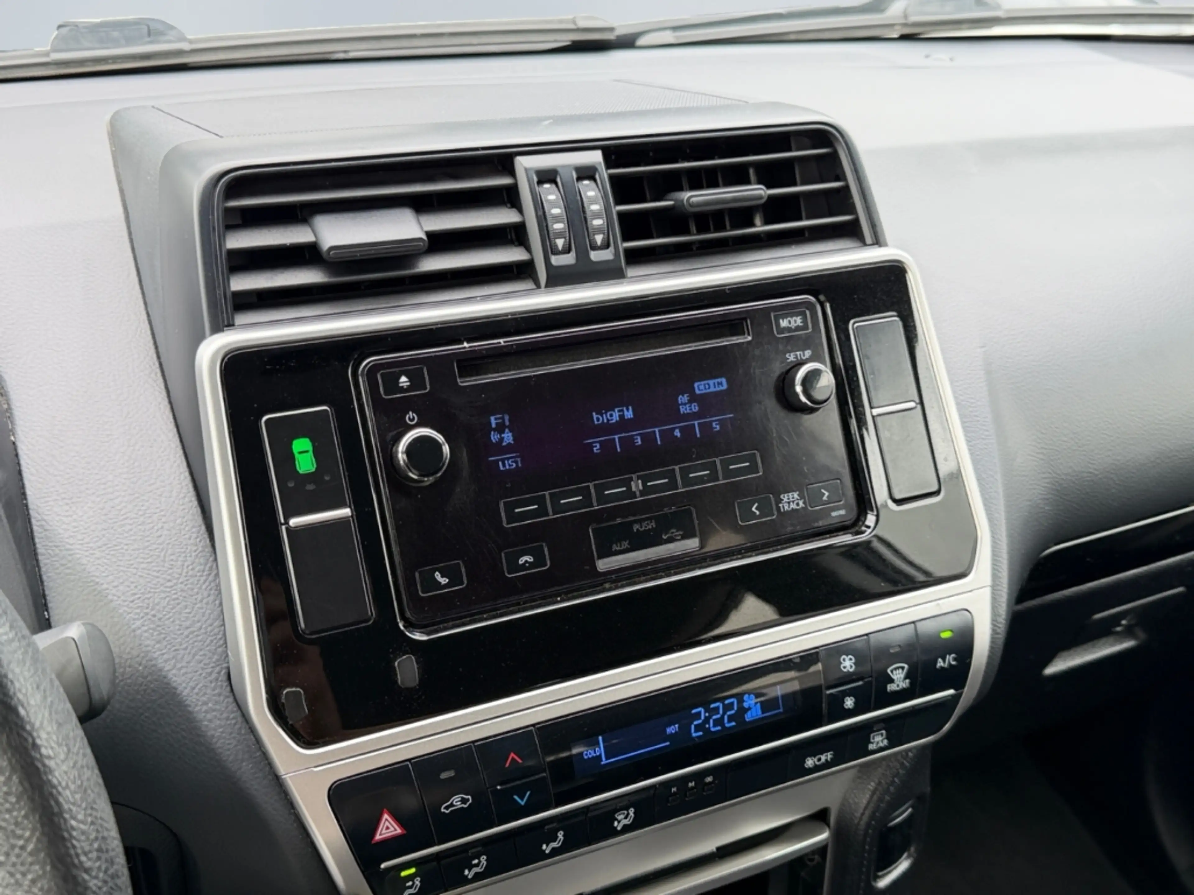 Toyota Land Cruiser Basis *Klimaanlage*PDC*Tempo*SmartKey* — photo 15