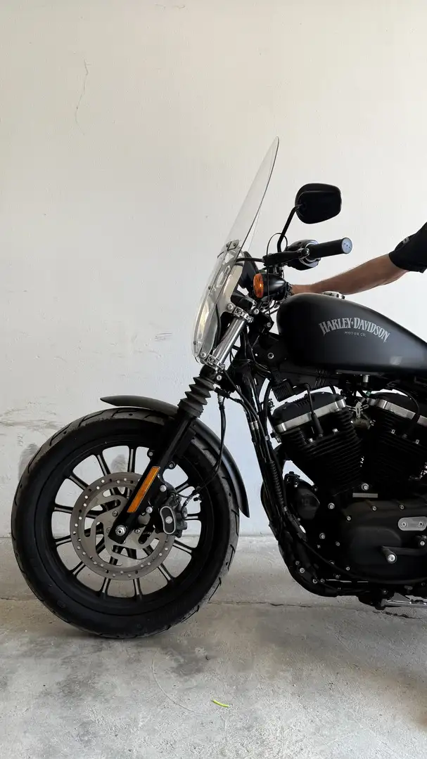 Harley-Davidson Iron 883 - 1