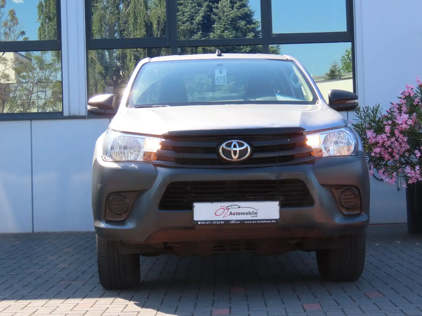 Toyota Hilux Single Cab Duty 4x4 28.471Km Silber - 2