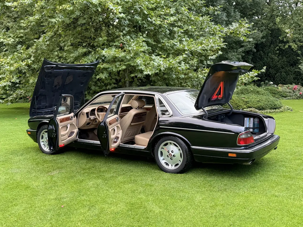 Daimler Double Six Jaguar 6.0 V12 (X300) 1996 2. Hand, foto 5