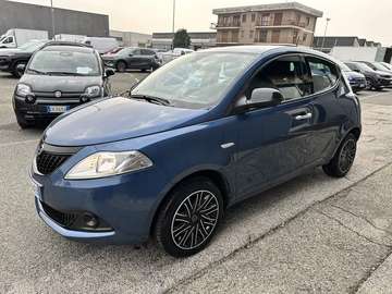 1.0 firefly hybrid Silver Plus s&s 70cv