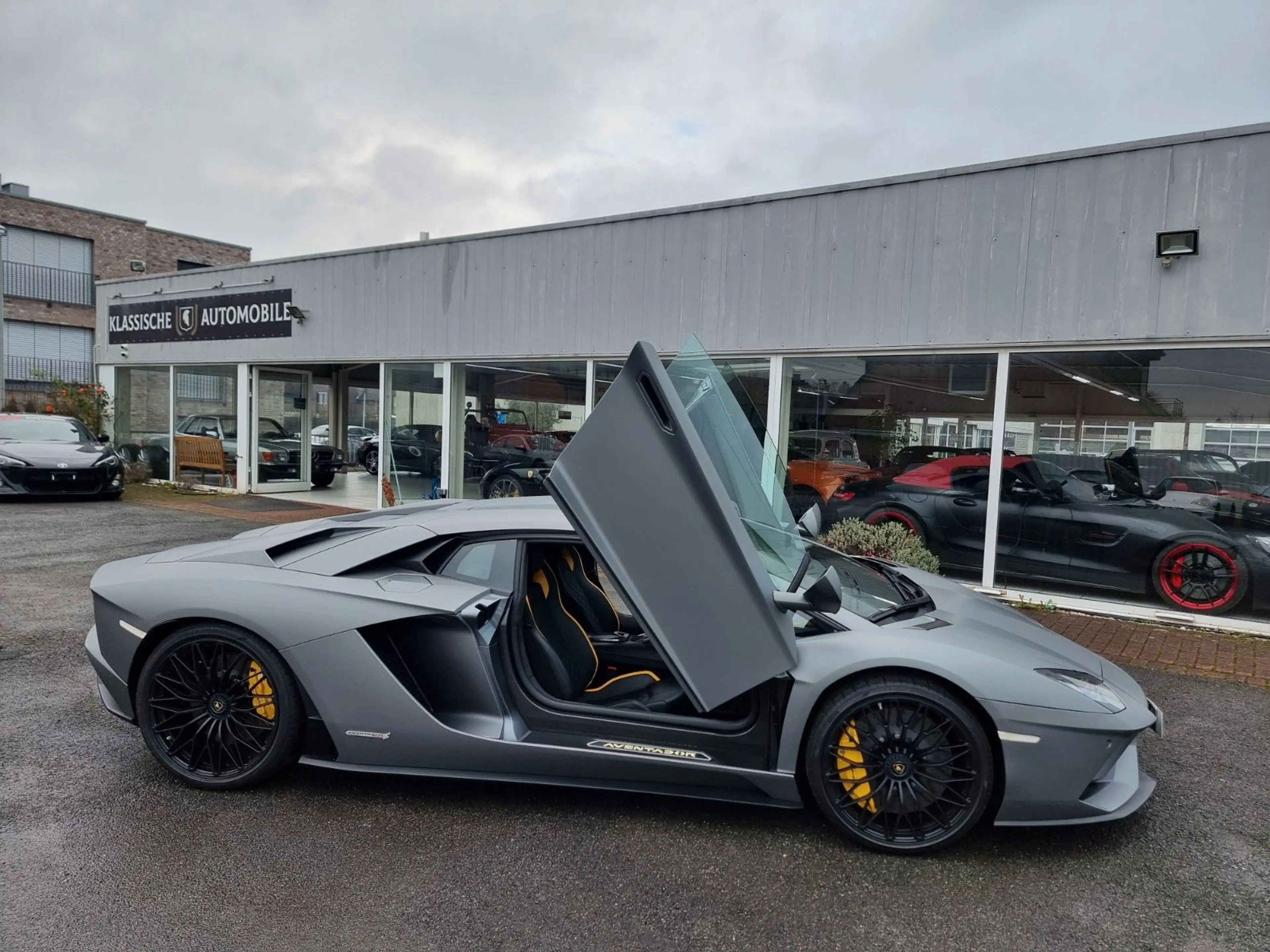 Lamborghini Aventador S/Carbon/Lift/Matt/Gr. Service 11/25 — photo 9