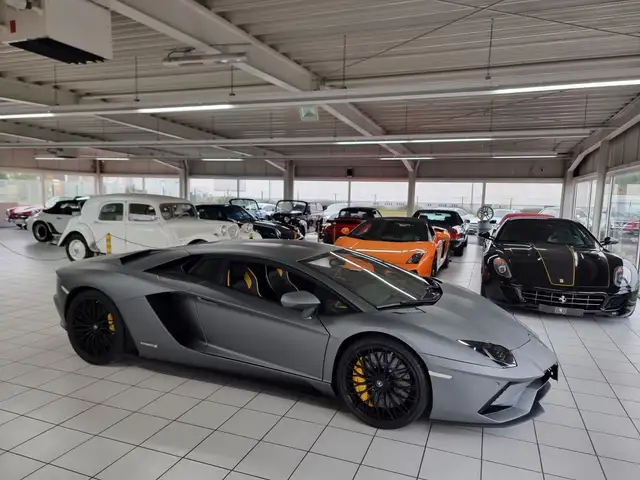 Lamborghini Aventador S/Carbon/Lift/Matt/Gr. Service 11/25