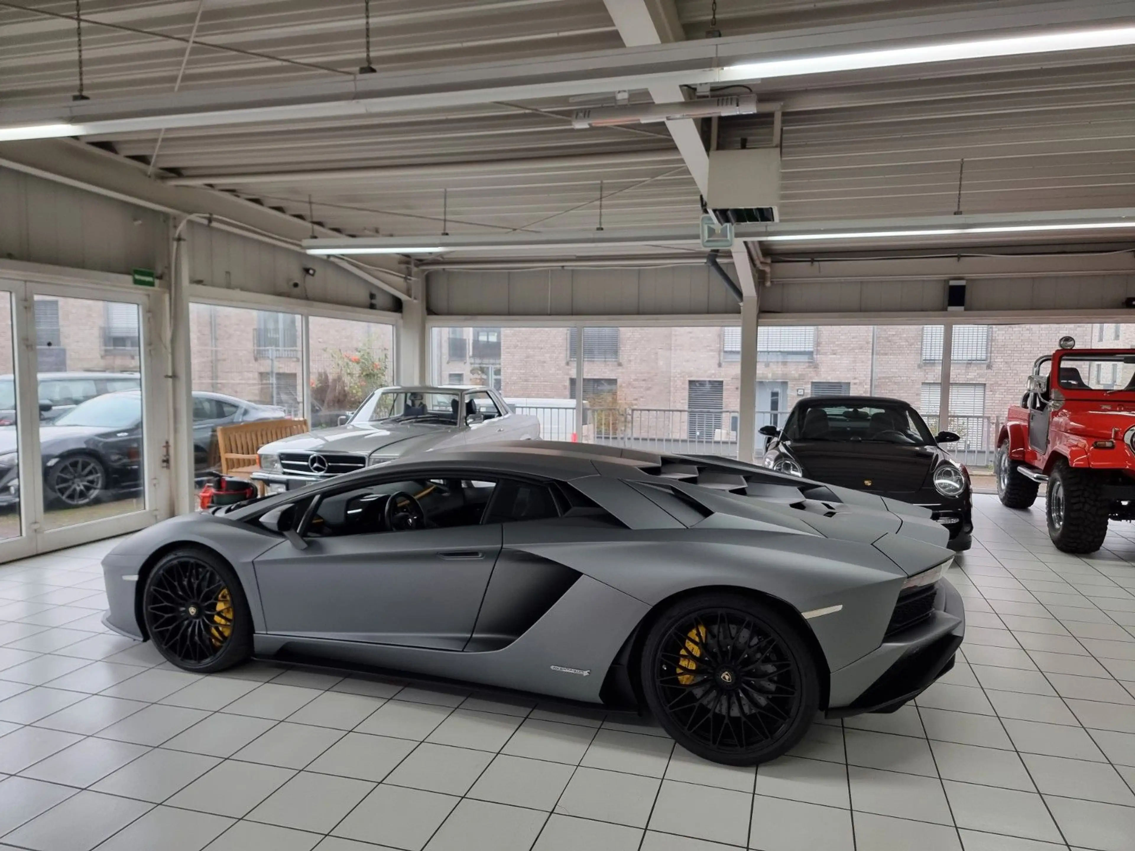 Lamborghini Aventador S/Carbon/Lift/Matt/Gr. Service 11/25 — photo 5