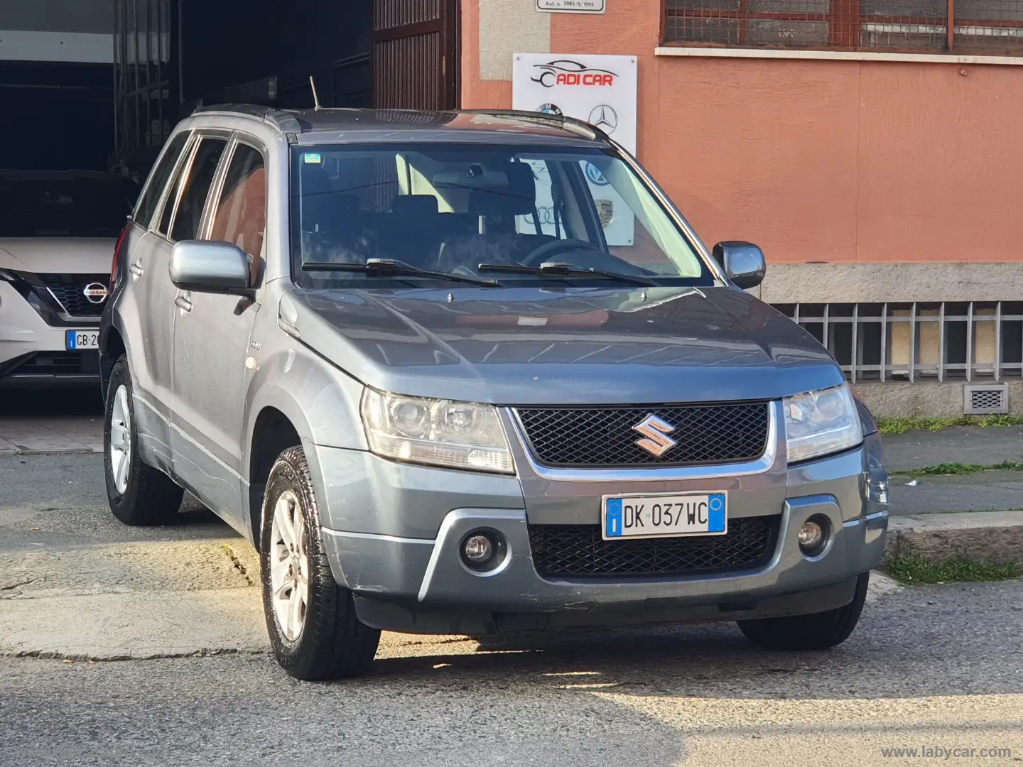 Suzuki Grand Vitara 1.9 DDiS 5p. Gris - 1