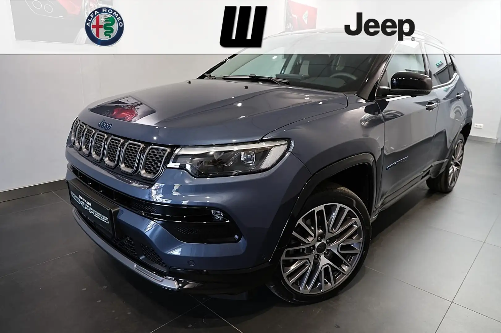 Jeep Compass 1,3 PHEV 240PS AT 4xe Summit Schwarz - 1