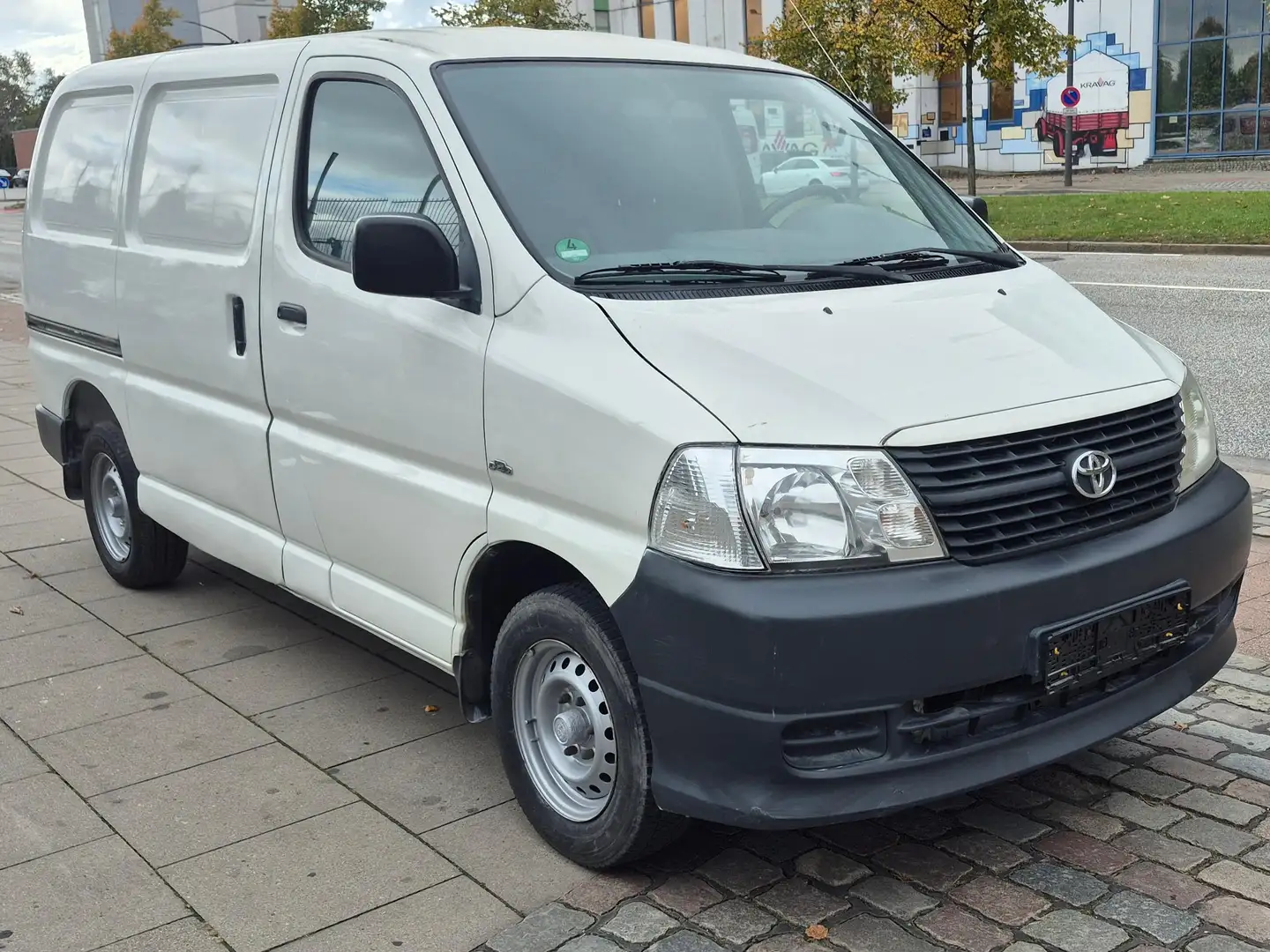 Toyota Hiace Kasten TD Weiß - 1