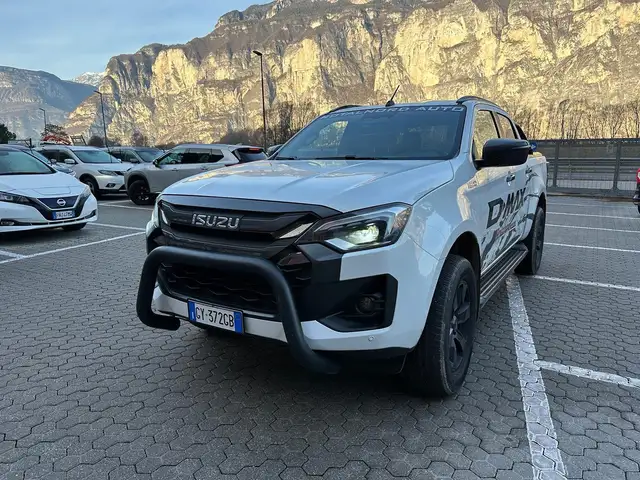 Isuzu D-Max Crew 1.9 N60 Nitro Sport 4x4 Auto CREW N60 NITRO