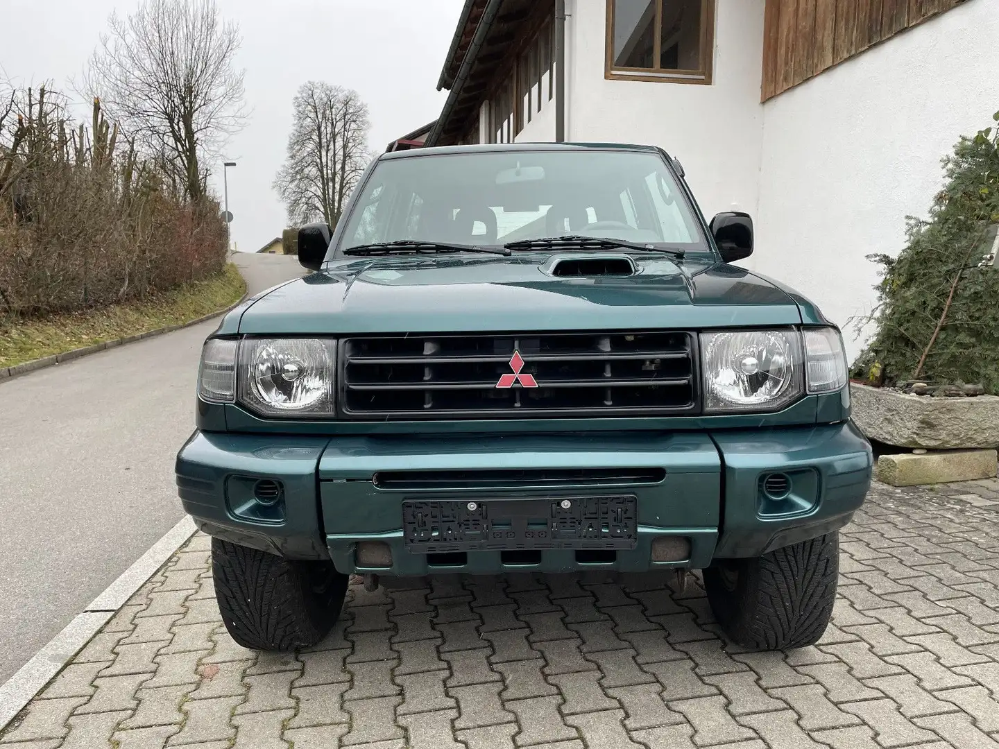Mitsubishi Pajero TD 4x4 Classic 2.5 AHK 1 Hand 93750 - 2