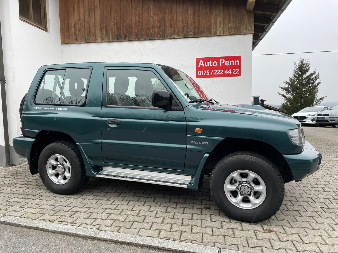 Mitsubishi Pajero TD 4x4 Classic 2.5 AHK 1 Hand 93750 - 1