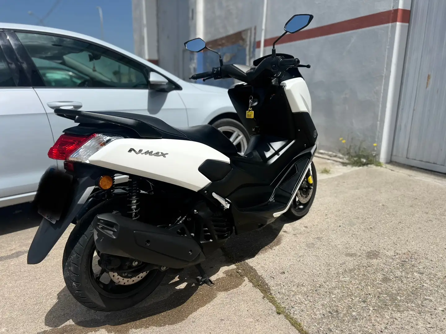 Yamaha NMAX Blanco - 2