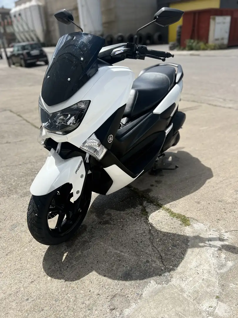 Yamaha NMAX Blanco - 1