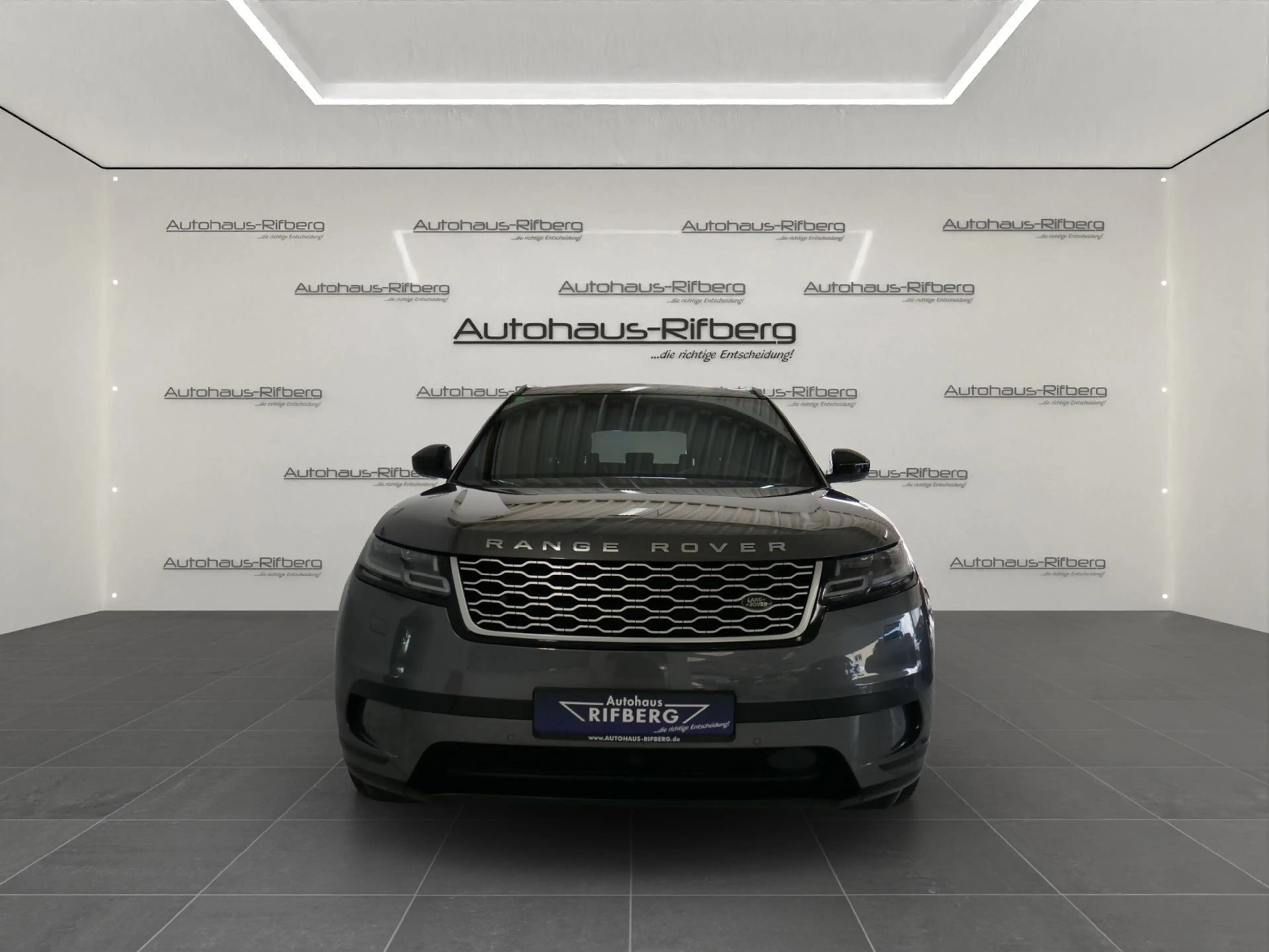 Land Rover Range Rover Velar 3.0 d R-Dynamic SE/Pano/ACC/21 — photo 2